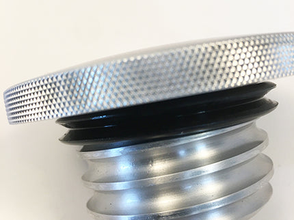 Low-Profile Gas Cap